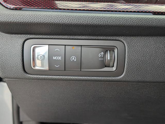 Used 2026 Chevrolet Traverse RS image 30