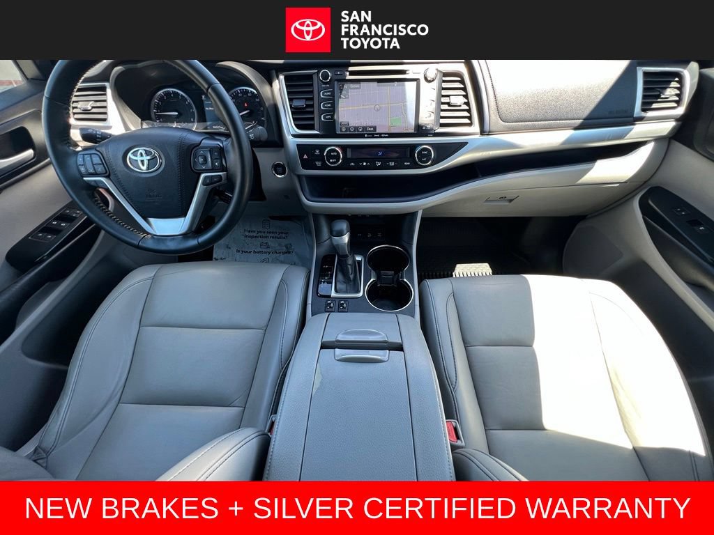 Certified 2019 Toyota Highlander XLE AWD/4WD image 25
