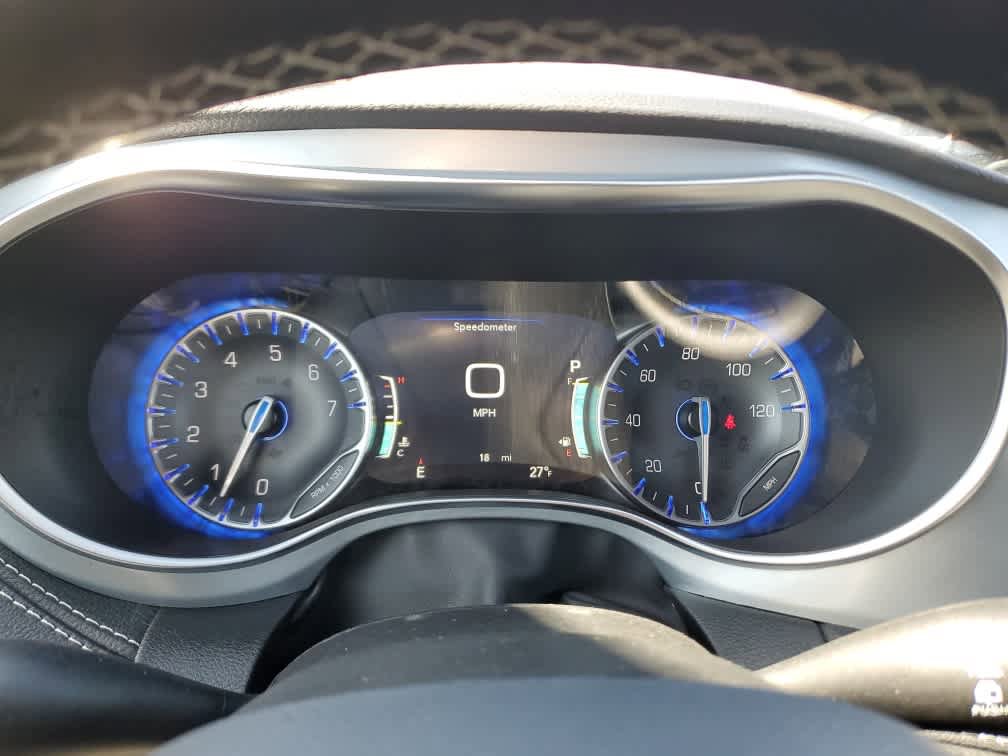 Used 2026 Chrysler Pacifica Limited image 25