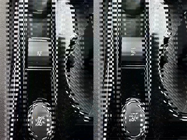 Used 2025 Ford Explorer Platinum w/ LUX Leather Package image 21