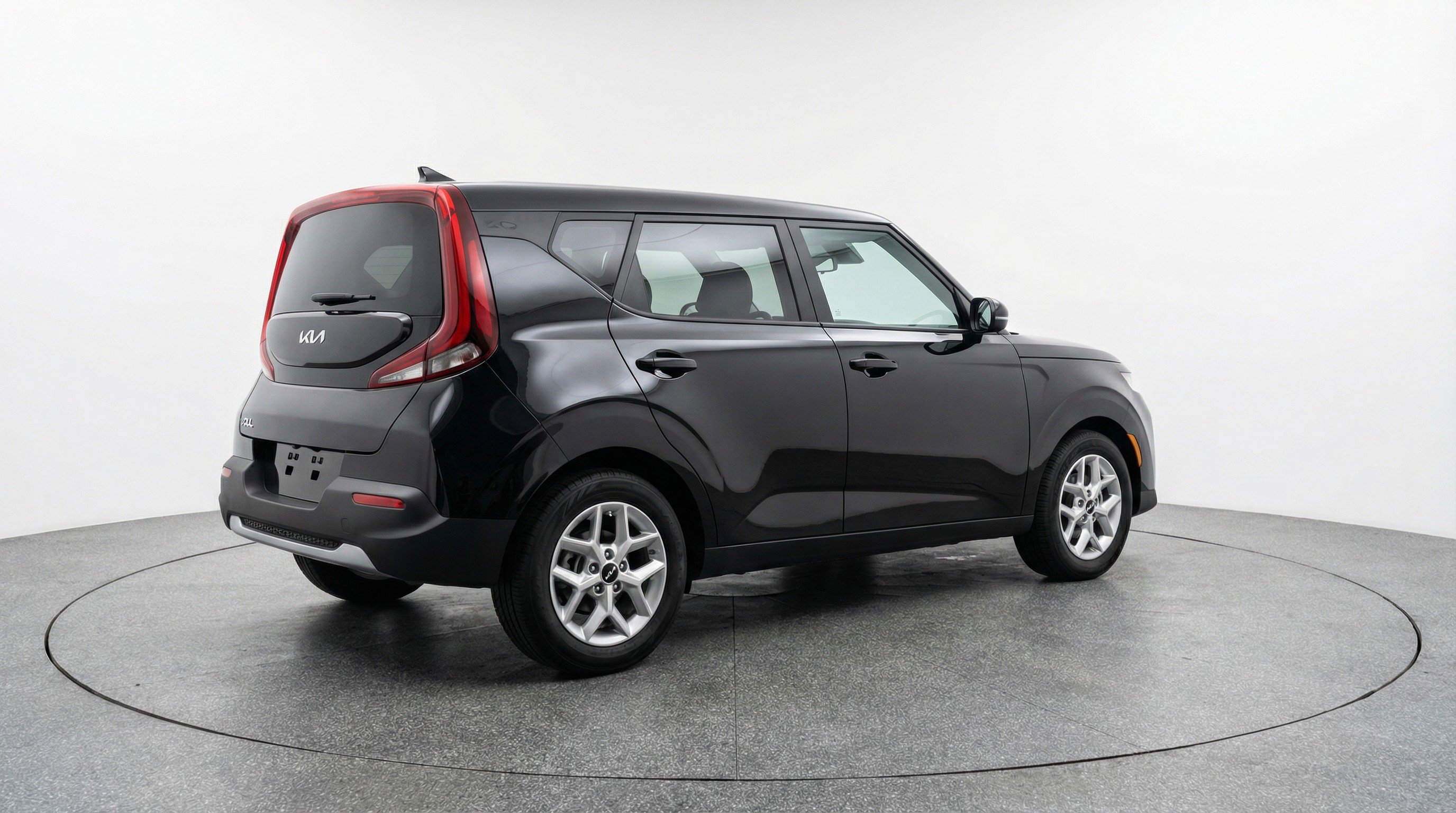 Used 2025 Kia Soul LX w/ LX Technology Package image 9