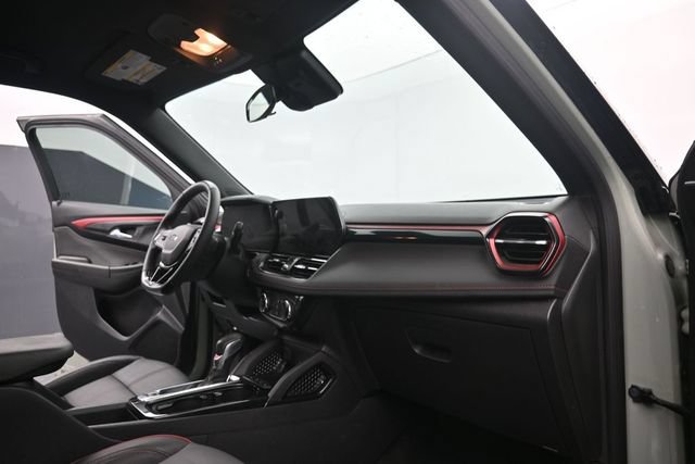Used 2024 Chevrolet TrailBlazer RS w/ Driver Confidence Package FWD image 30