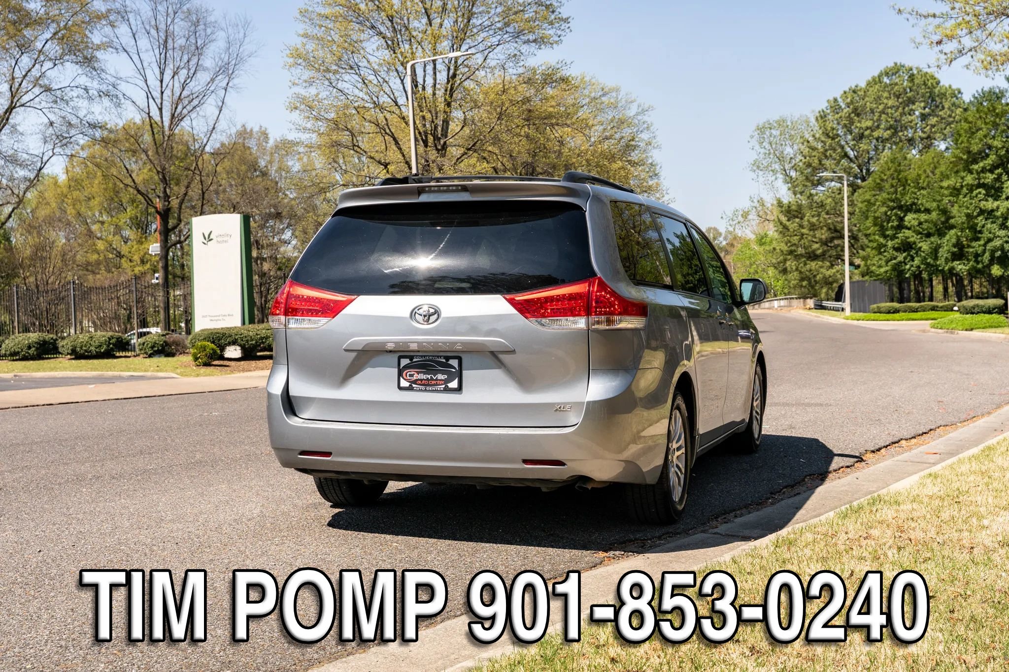 Used 2011 Toyota Sienna XLE w/ Entertainment Pkg FWD image 6