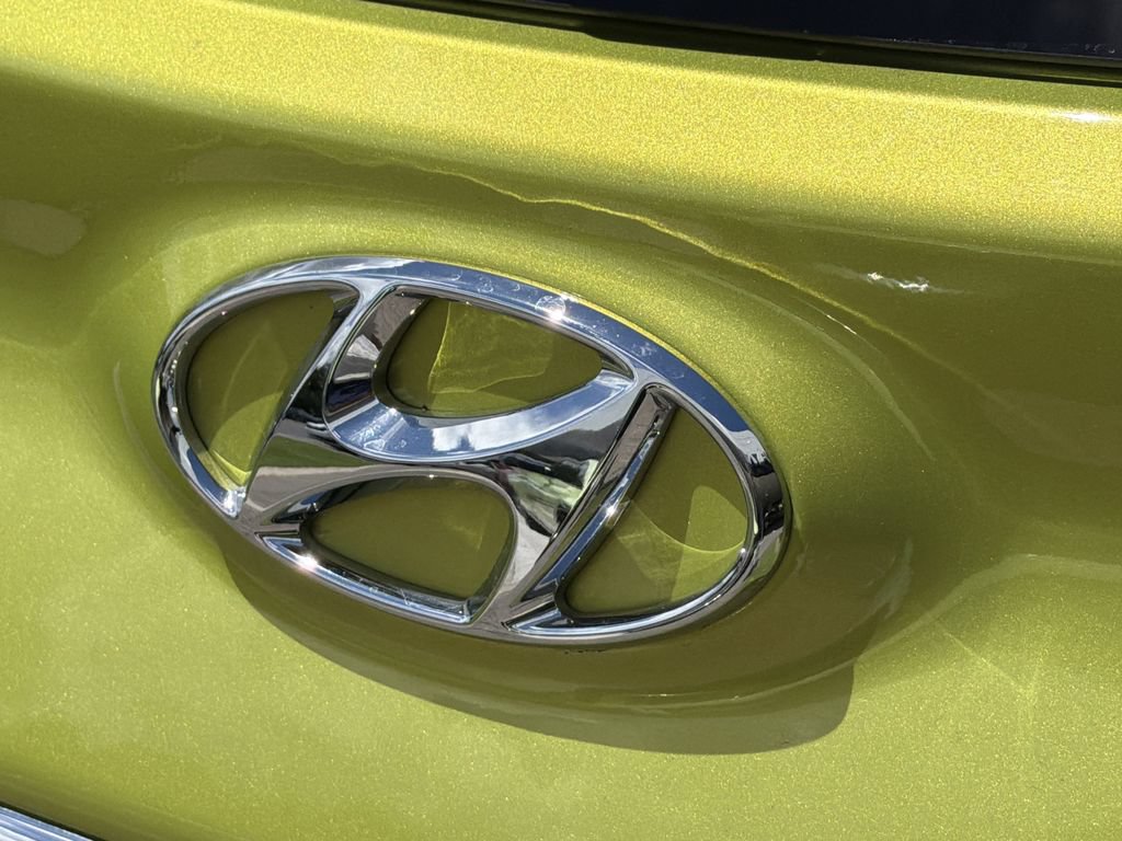 Used 2019 Hyundai Kona Ultimate AWD/4WD image 11