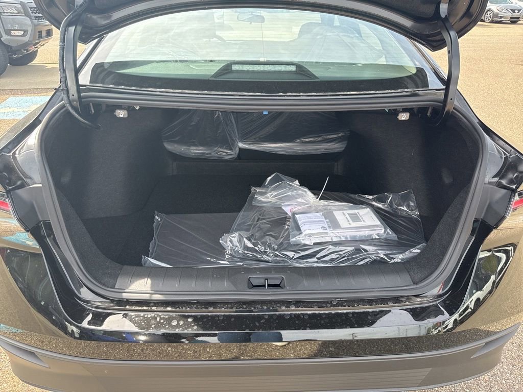 New 2026 Nissan Sentra SV FWD image 25