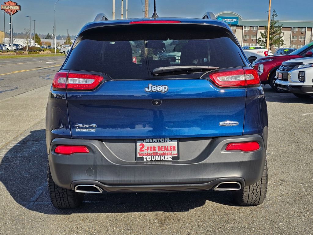 Used 2018 Jeep Cherokee Latitude Plus image 6