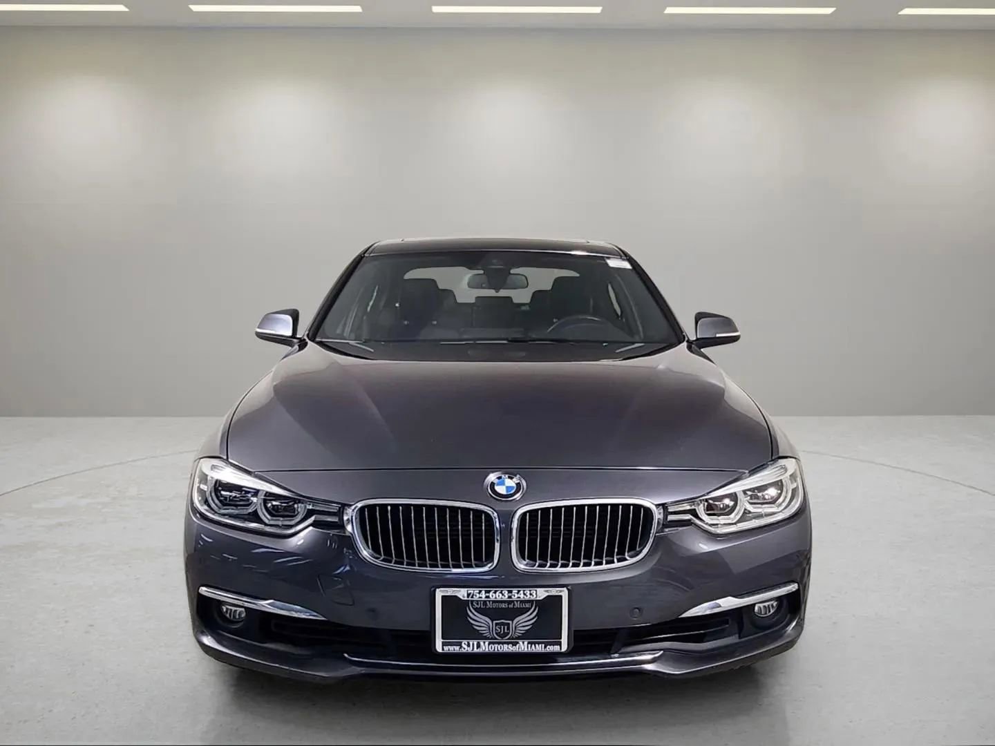 Used 2016 BMW 330e image 2