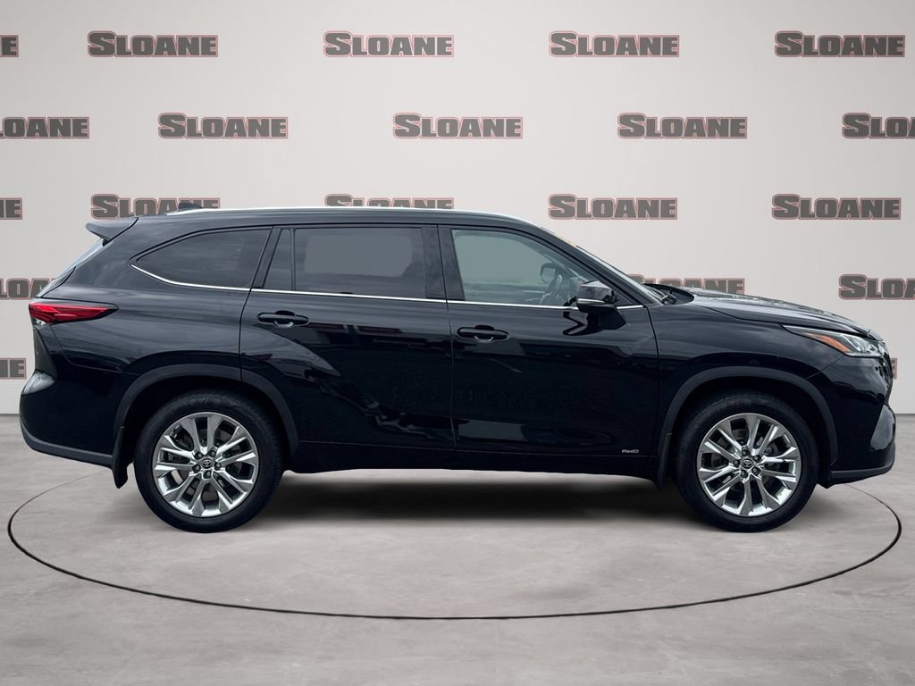 Used 2023 Toyota Highlander Limited AWD/4WD image 6