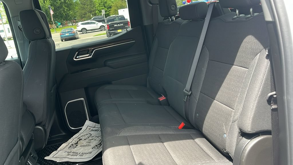Used 2025 Chevrolet Silverado 1500 LT w/ Protection Package AWD/4WD image 18