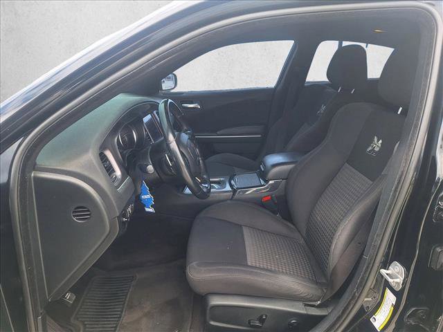 Used 2019 Dodge Charger Scat Pack w/ Dynamics Package RWD image 10