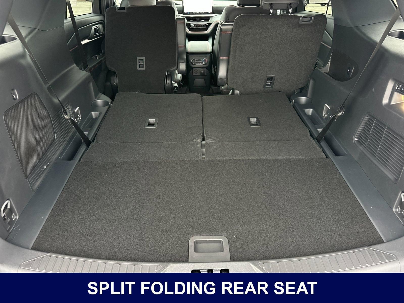 New 2025 Ford Explorer ST-Line w/ Premium Package RWD image 18