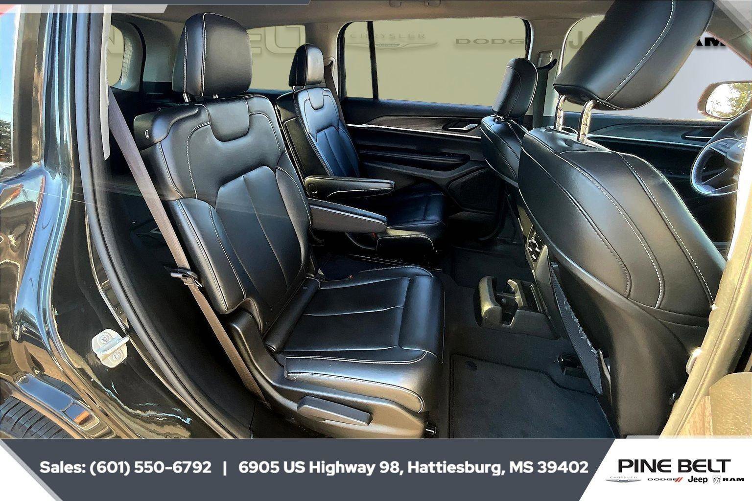 Used 2023 Jeep Grand Cherokee L Limited image 19