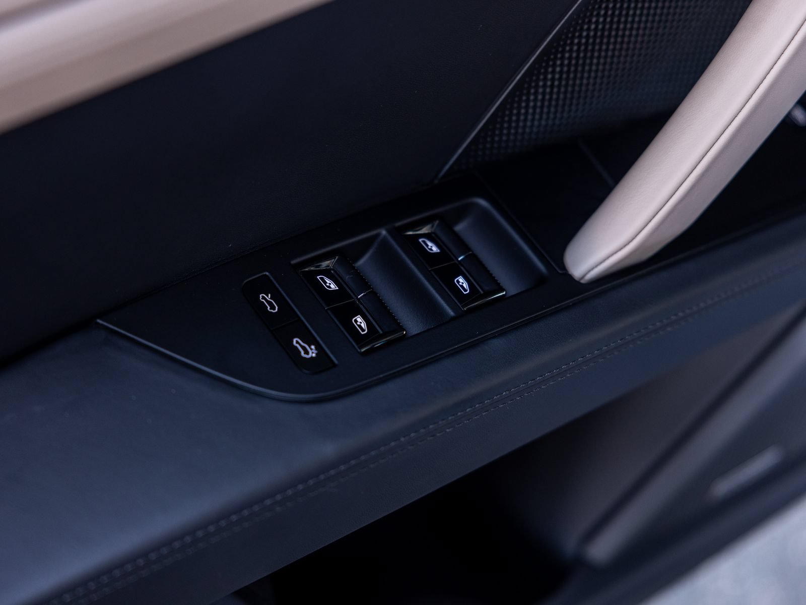 New 2026 Porsche Cayenne S AWD/4WD image 46