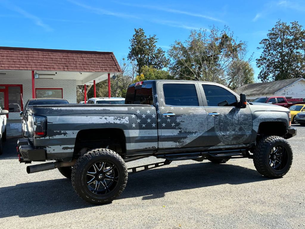 Used 2019 Chevrolet Silverado 2500 LTZ w/ Duramax Plus Package AWD/4WD image 6