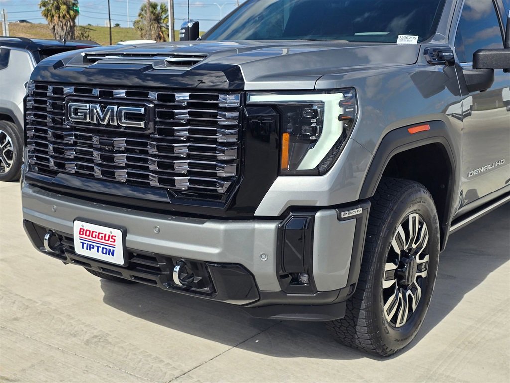 Used 2025 GMC Sierra 2500 Denali Ultimate image 8