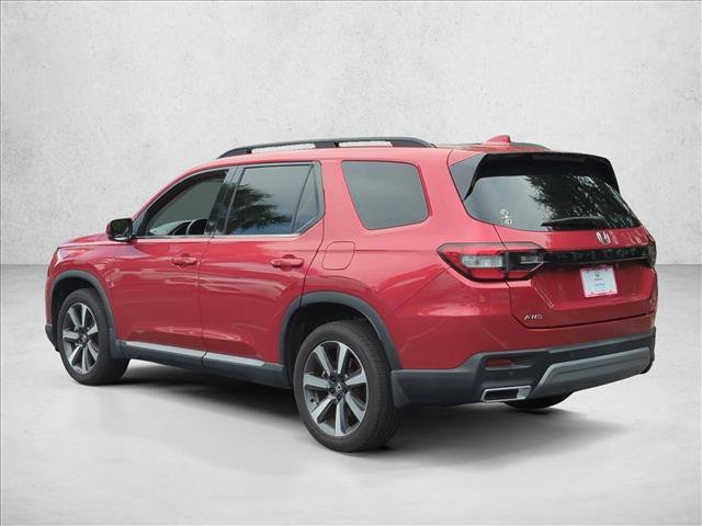 Certified 2023 Honda Pilot Touring image 7