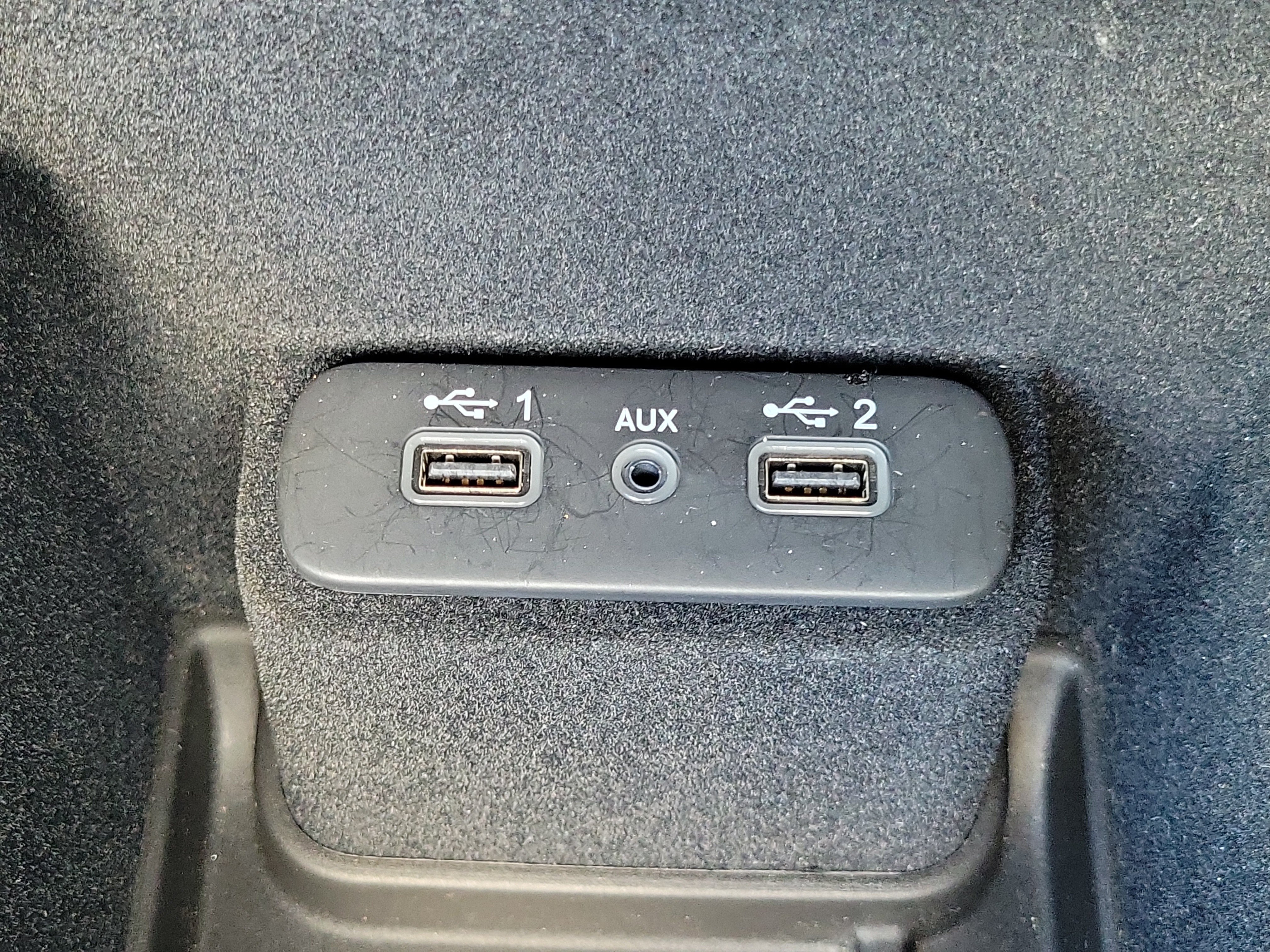 Used 2022 Dodge Charger R/T w/ Blacktop Package RWD image 31