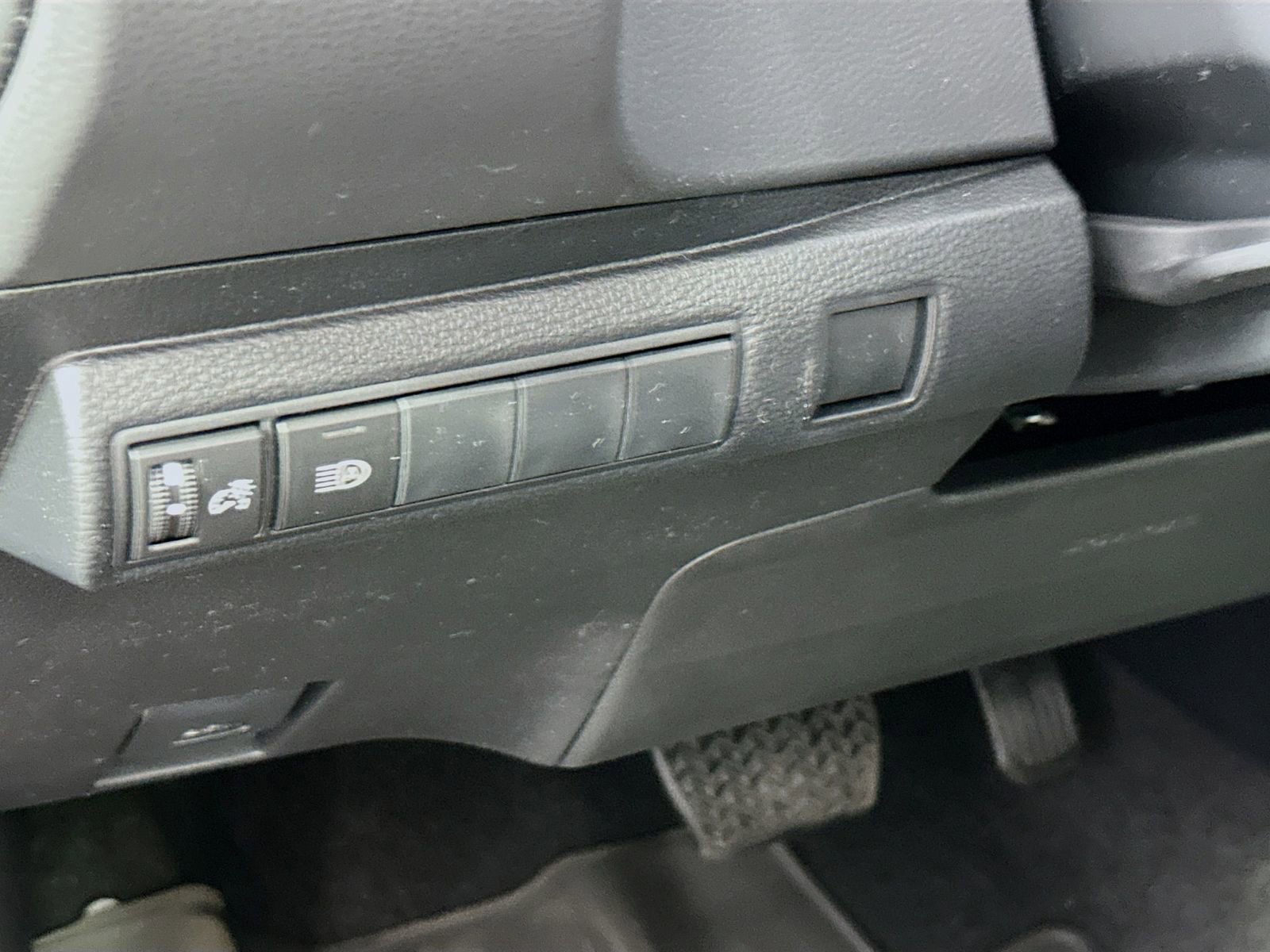 New 2026 Toyota Corolla LE image 10