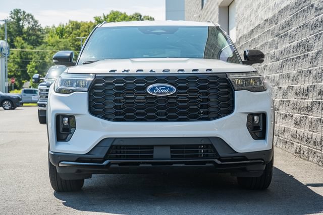 Used 2026 Ford Explorer ST-Line AWD/4WD image 3