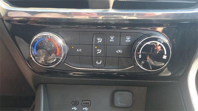 Used 2025 Buick Encore GX Sport Touring image 20