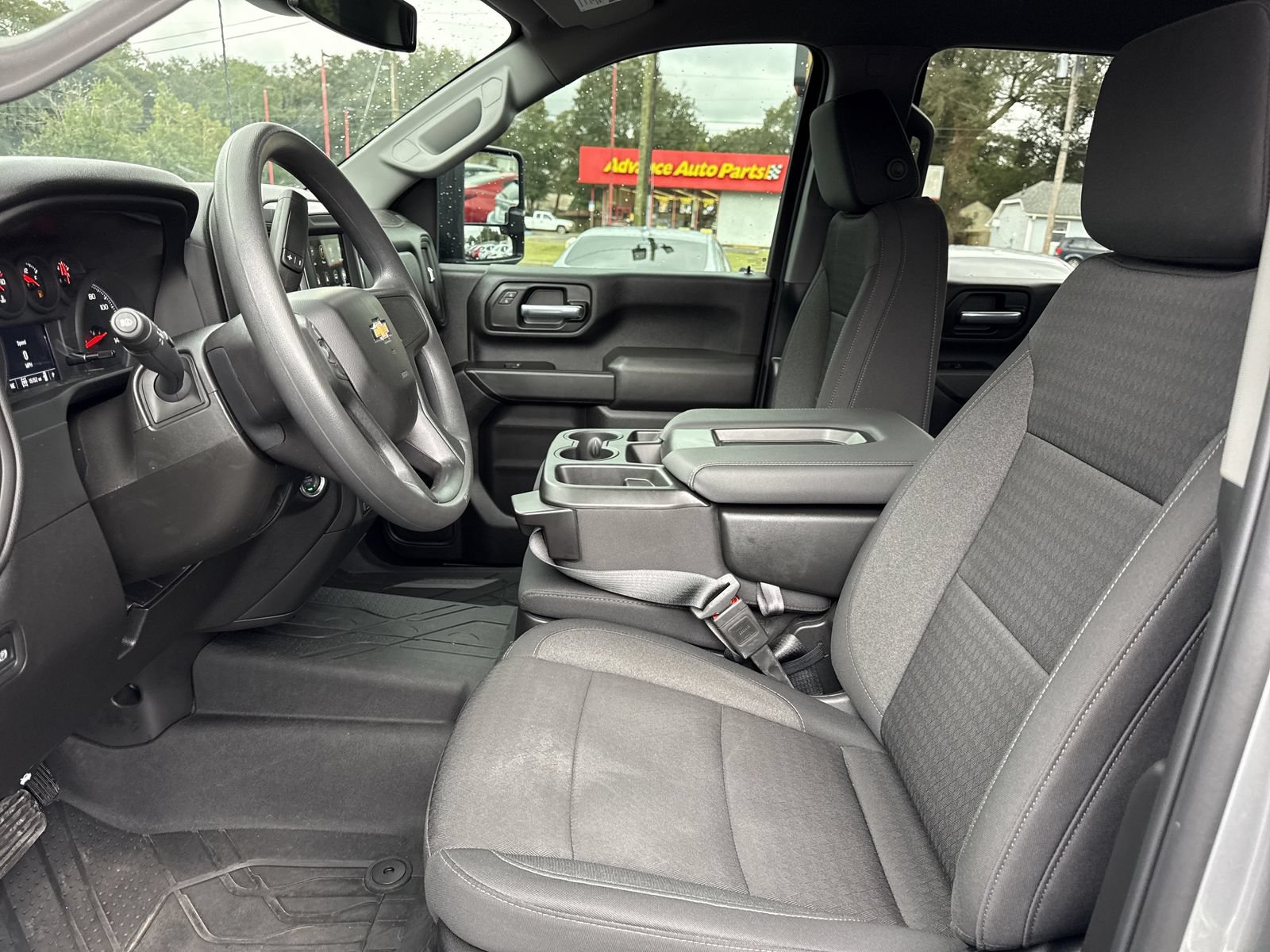 Used 2025 Chevrolet Silverado 2500 Custom w/ Custom Value Package AWD/4WD image 9