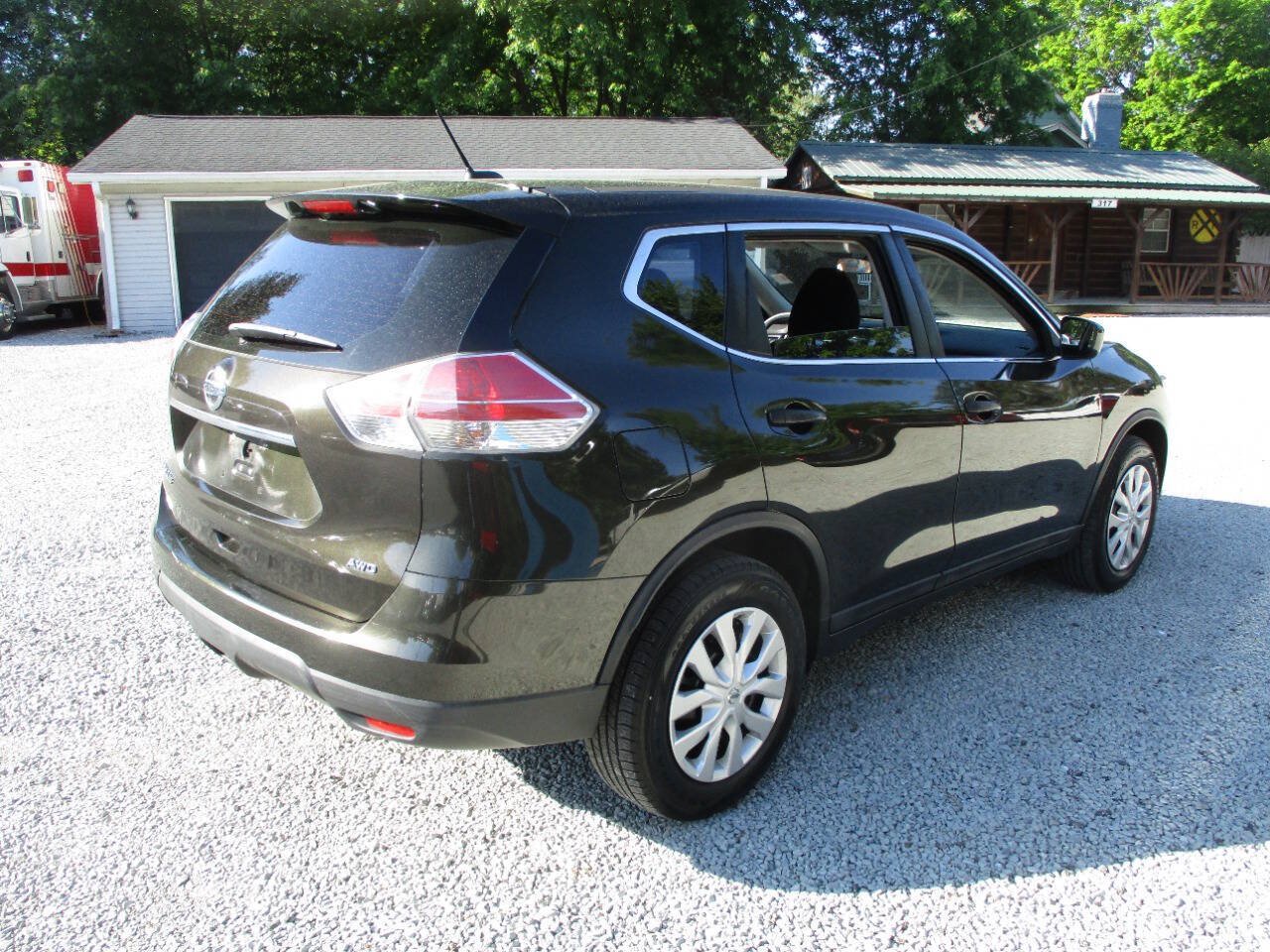 Used 2016 Nissan Rogue S AWD/4WD image 6