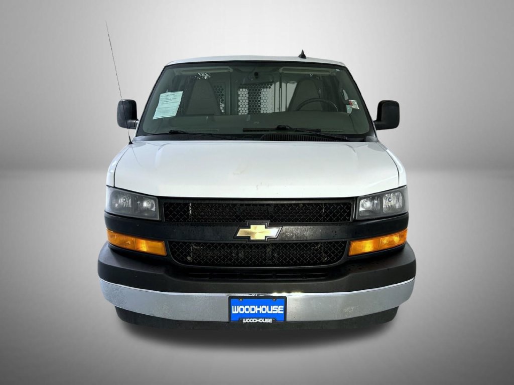 Used 2019 Chevrolet Express 2500 w/ Driver Convenience Package RWD image 2