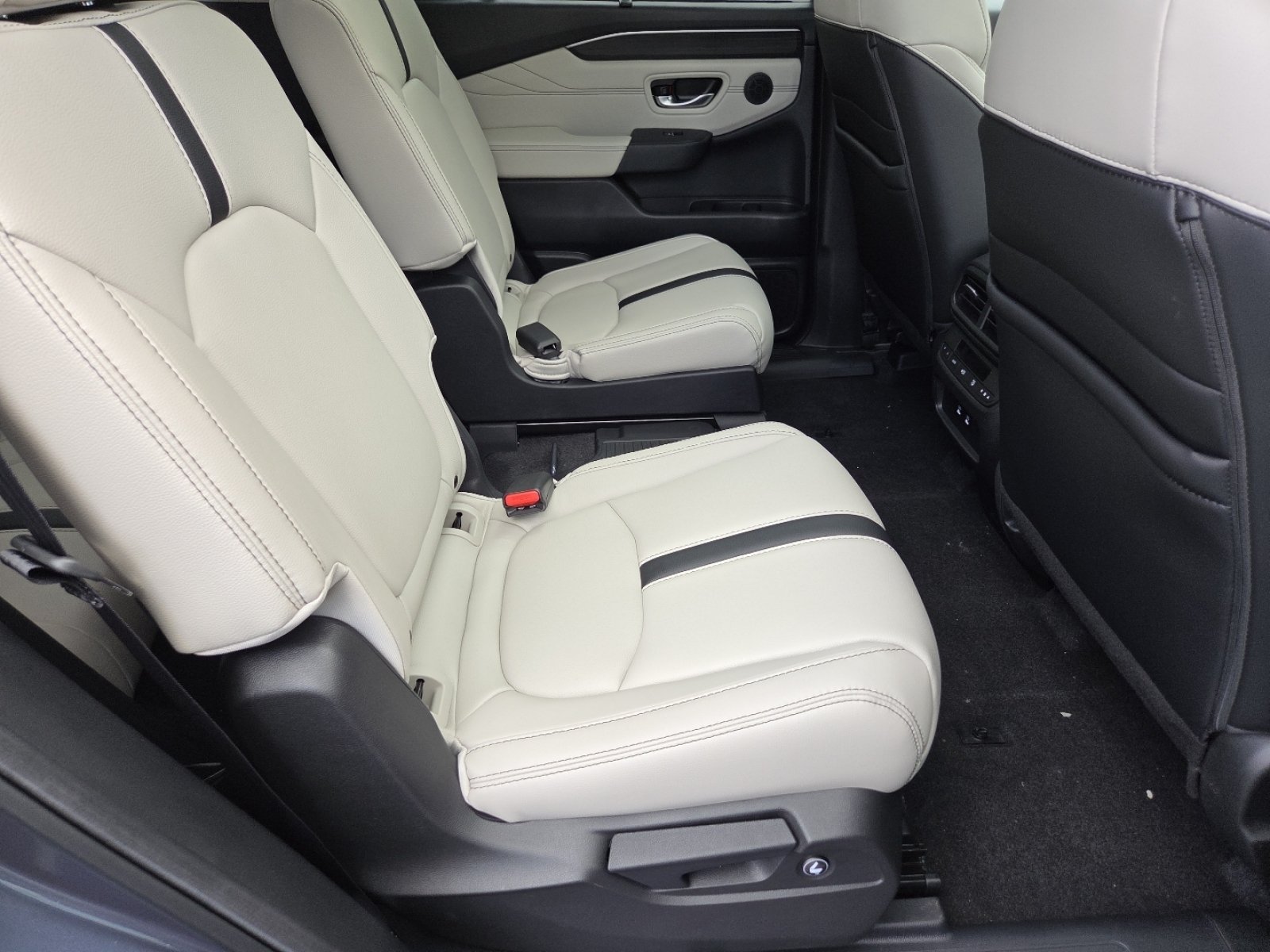 New 2026 Honda Pilot image 25