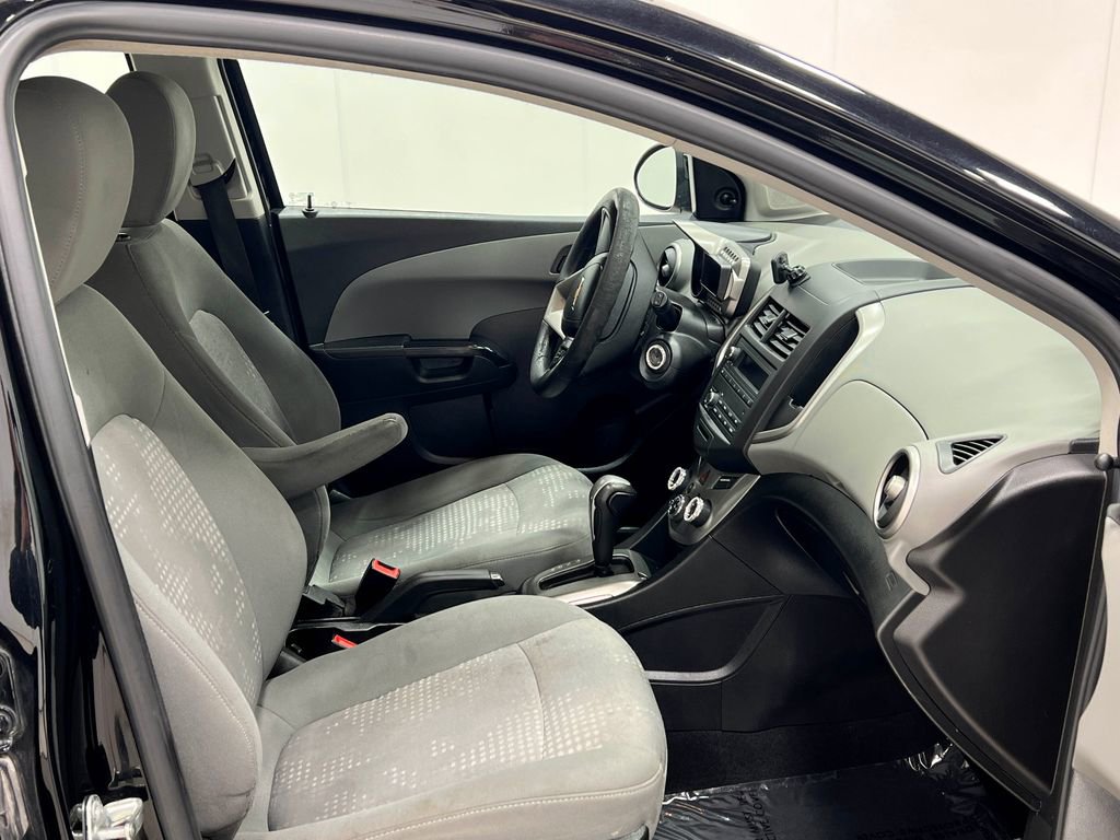 Used 2016 Chevrolet Sonic LS FWD image 29
