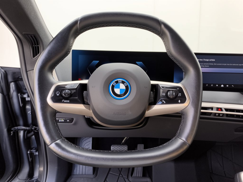 Certified 2024 BMW iX xDrive50 w/ Premium Package AWD/4WD image 10