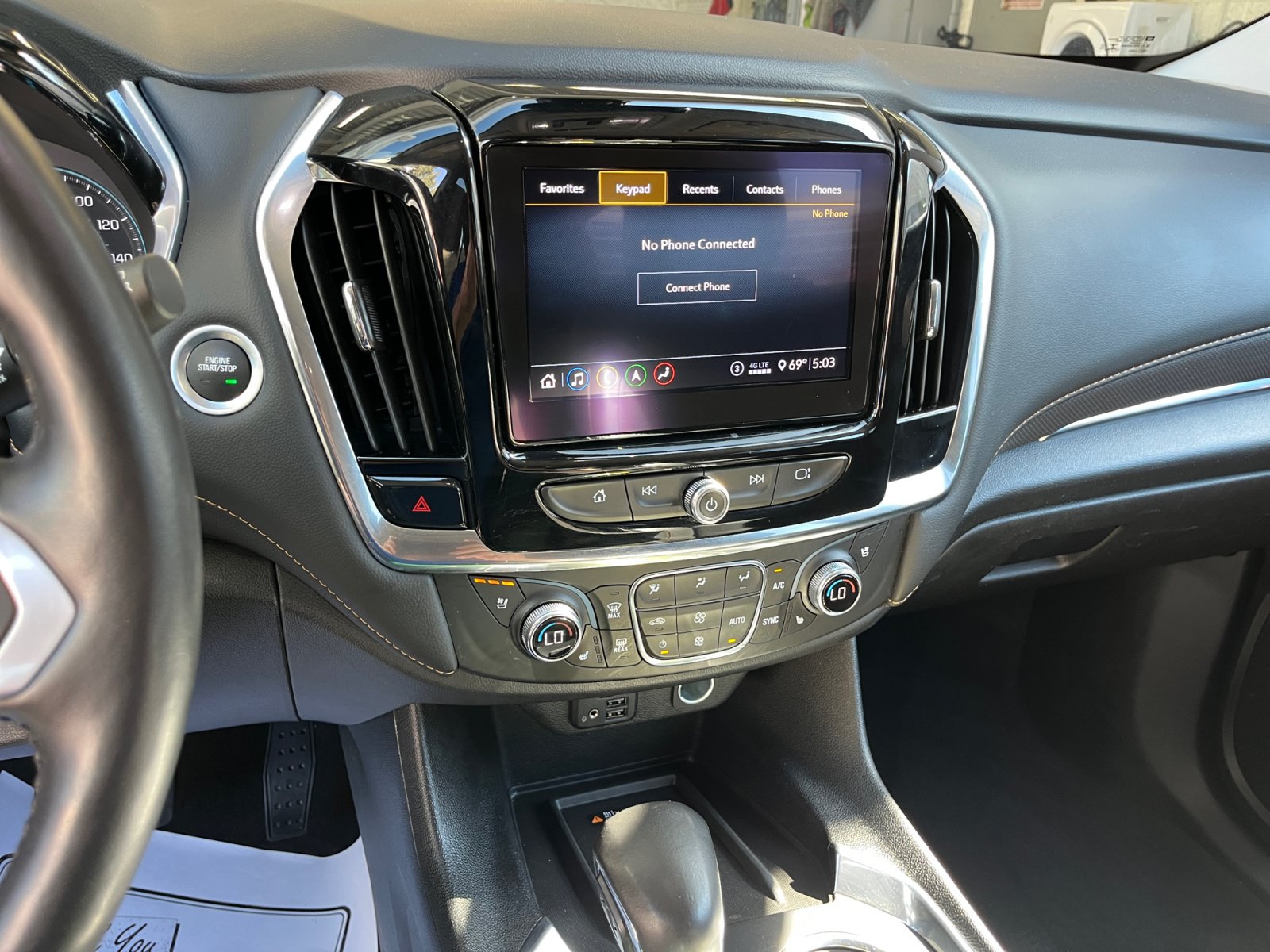 Used 2021 Chevrolet Traverse Premier w/ Redline Edition AWD/4WD image 23