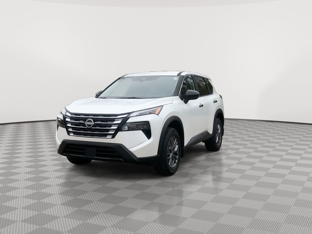 Certified 2025 Nissan Rogue S image 4