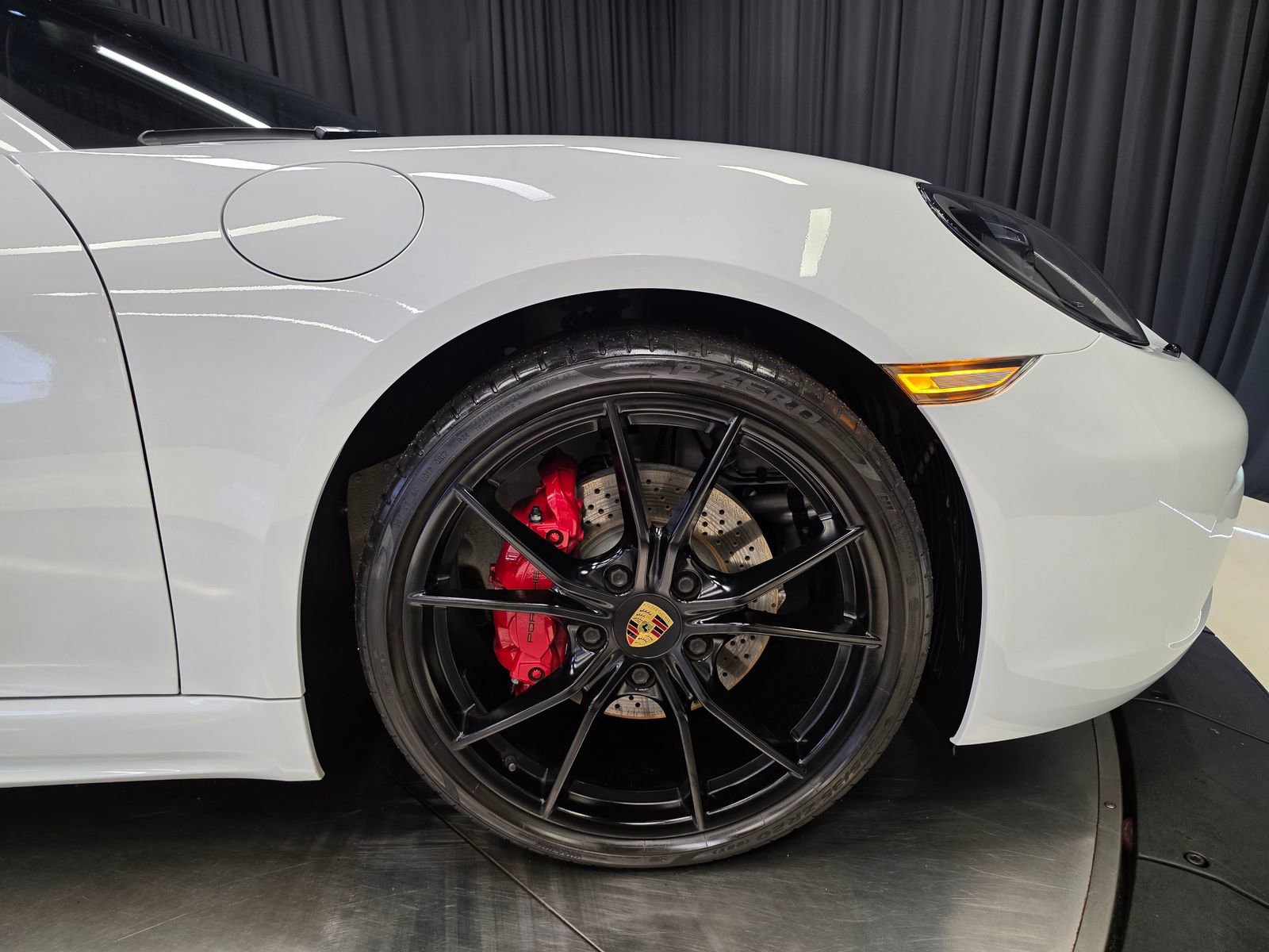 Used 2017 Porsche 718 Cayman RWD image 43