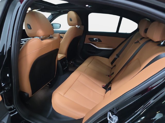 Certified 2024 BMW 330i xDrive Sedan w/ Convenience Package AWD/4WD image 10