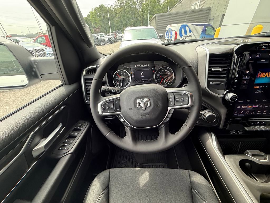 New 2026 RAM 1500 Big Horn AWD/4WD image 10