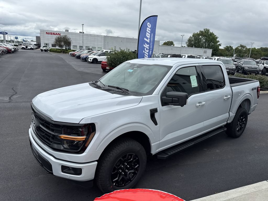 New 2025 Ford F150 XLT w/ Equipment Group 302A MID image 6