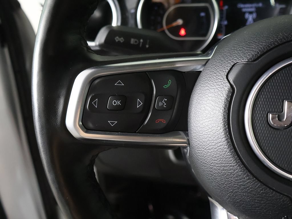 Used 2023 Jeep Wrangler Unlimited Sahara AWD/4WD image 36