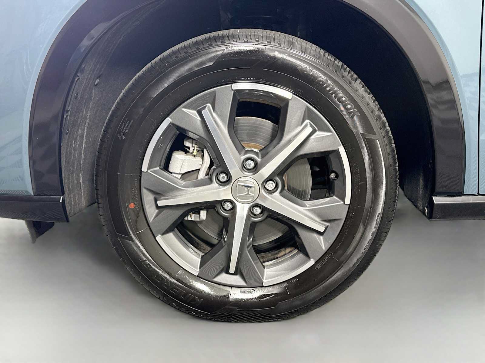 Certified 2024 Honda HR-V EX-L image 29