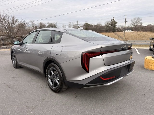 Used 2025 Kia K4 LXS image 7