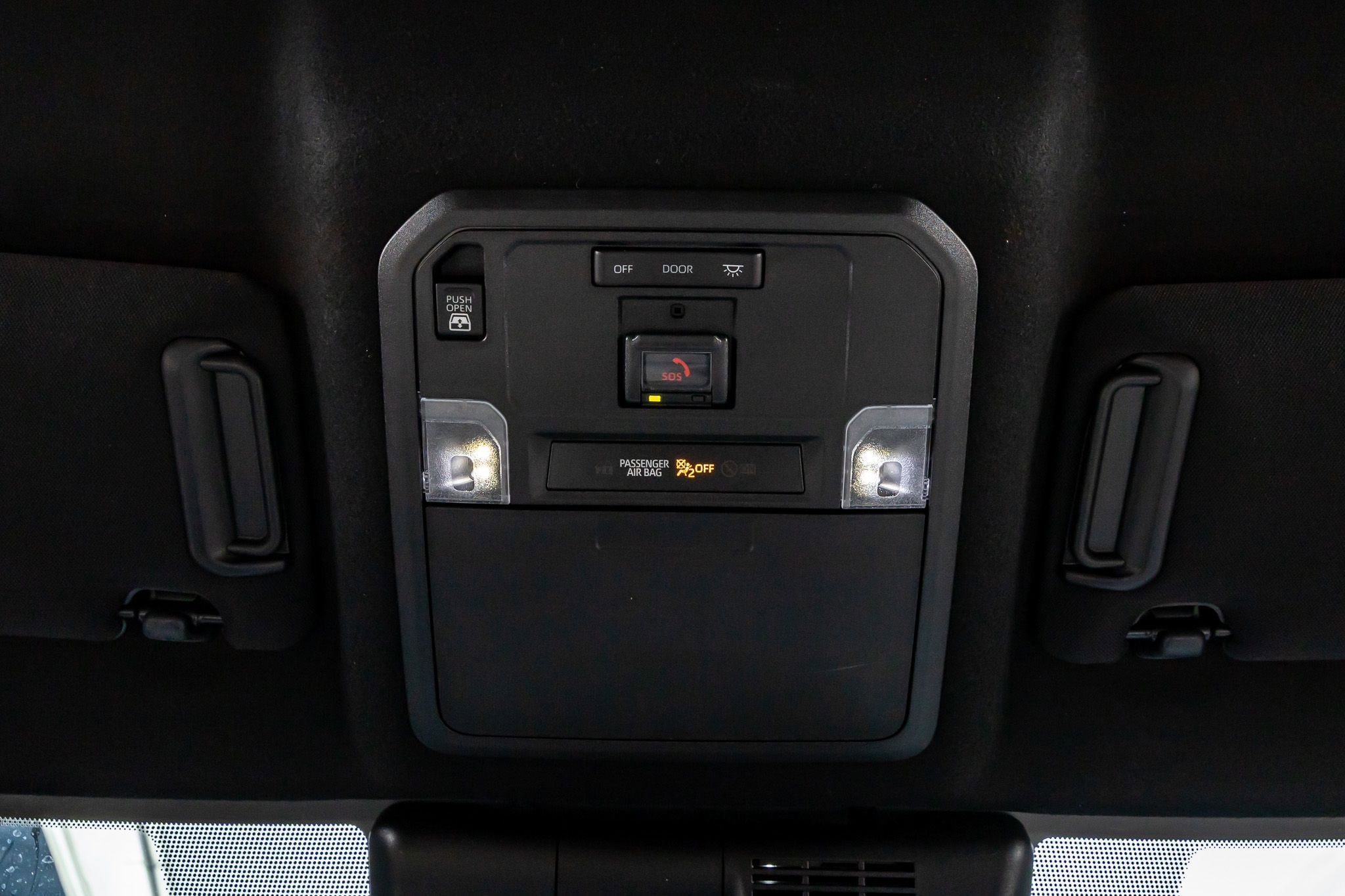 Used 2025 Toyota 4Runner SR5 AWD/4WD image 25