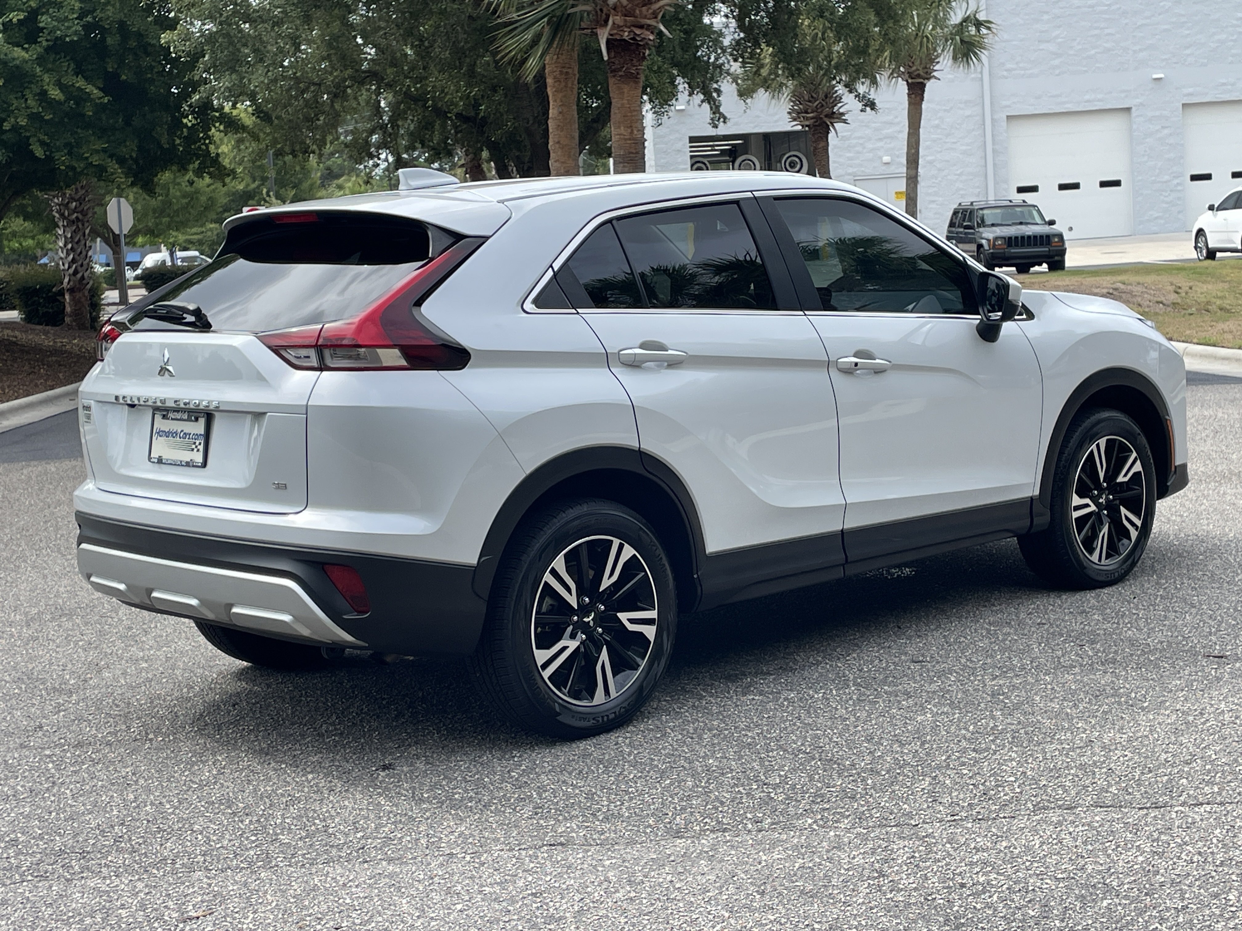 Used 2023 Mitsubishi Eclipse Cross SE AWD/4WD image 9