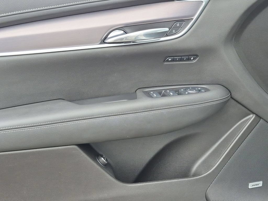 Certified 2023 Cadillac XT6 Luxury FWD image 15
