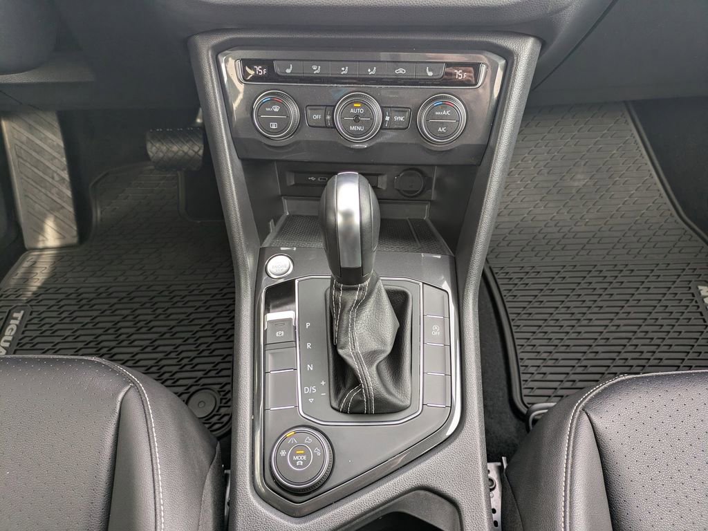Certified 2021 Volkswagen Tiguan SE image 19
