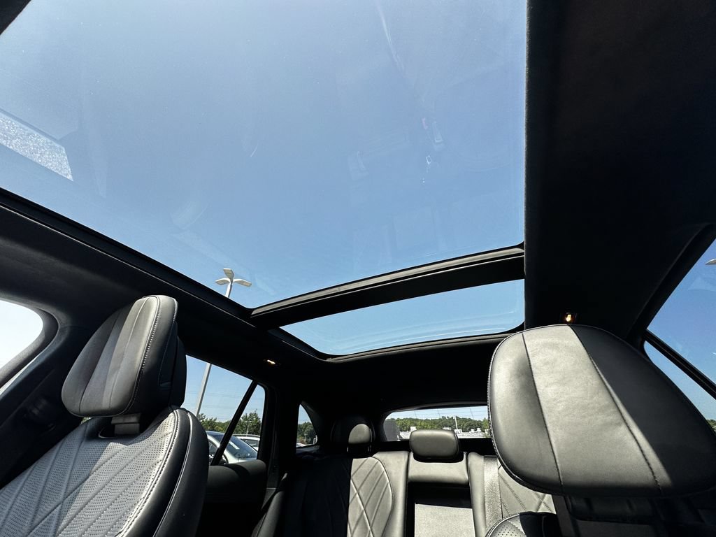 Certified 2023 Mercedes-Benz EQE 500 4MATIC SUV w/ Pinnacle Trim Package image 33