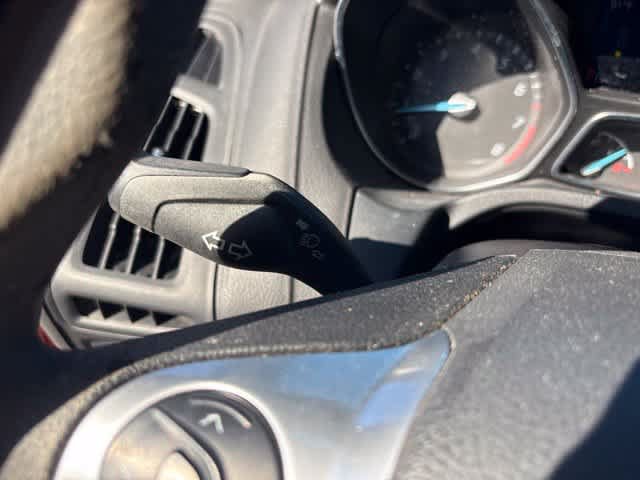 Used 2014 Ford Focus SE FWD image 16