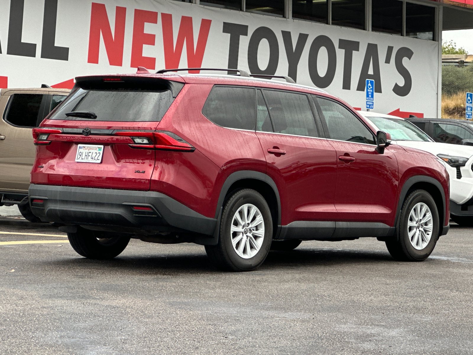 Used 2024 Toyota Grand Highlander AWD image 5