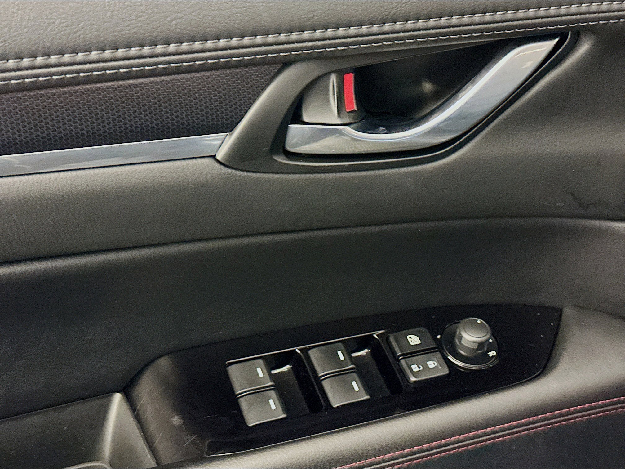 Used 2025 MAZDA CX-5 Carbon Edition image 15