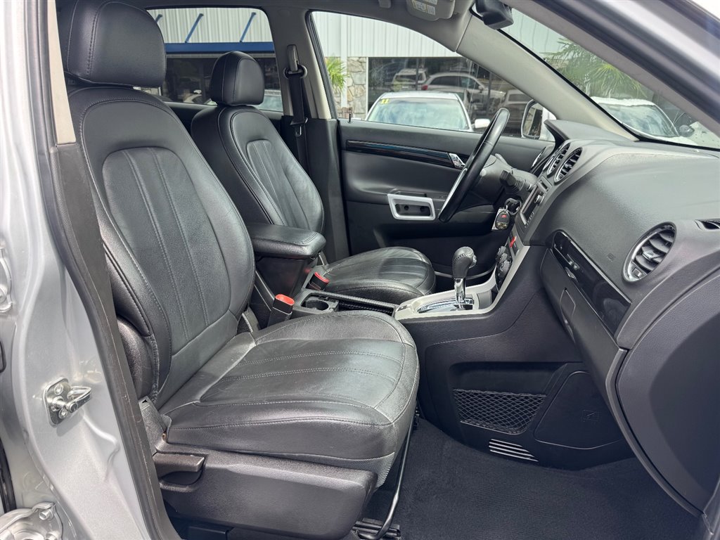Used 2014 Chevrolet Captiva Sport LT w/ Convenience Package FWD image 16