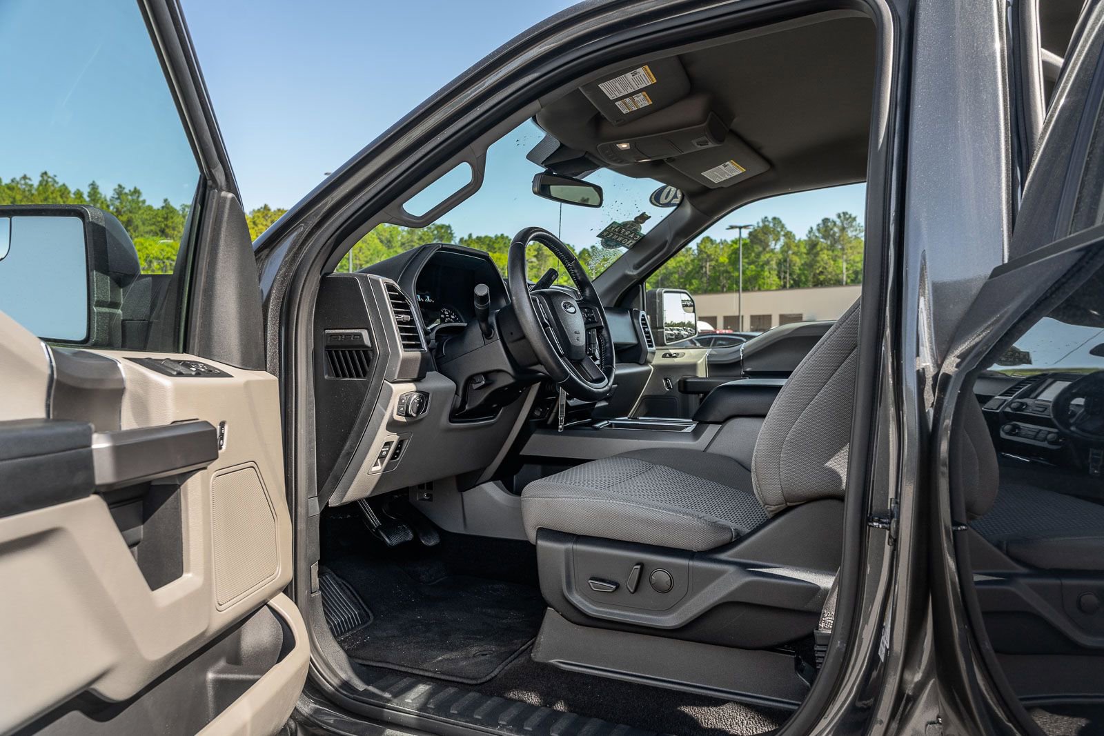 Certified 2020 Ford F150 XLT w/ Equipment Group 302A Luxury RWD image 17