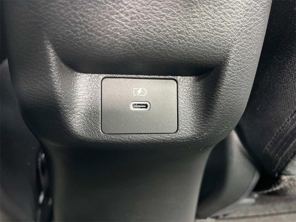 Used 2025 Nissan Versa SR w/ Trunk Package image 15